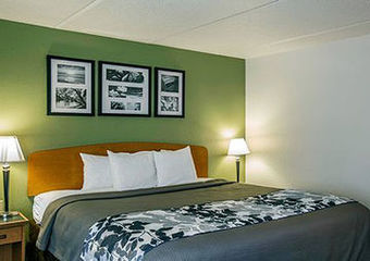 Sleep Inn & Suites Hotel