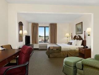 Wingate By Wyndham-indianapolis Airport Hotel