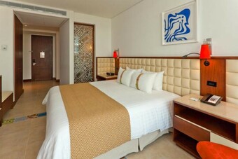 Holiday Inn Cartagena Morros Hotel