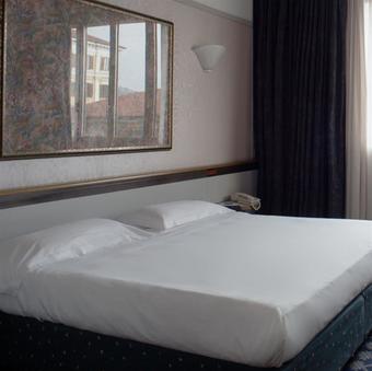NH Trieste Hotel