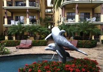 Clarion Suites Roatan At Pineapple Villas Hotel