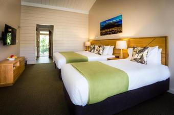 Ramada Resort By Wyndham Wanaka Hotel