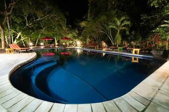 Jungle Lodge Tikal Hostal Hotel