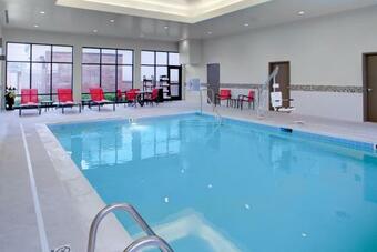 Hampton Inn And Suites By Hilton Columbus Scioto Downs, Oh Hotel