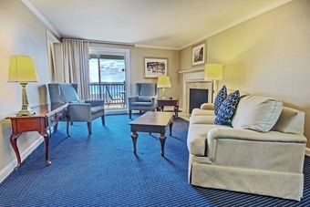 Club Wyndham Newport Onshore Hotel