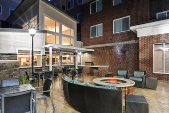 Residence Inn By Marriott Milwaukee North/glendale Hotel