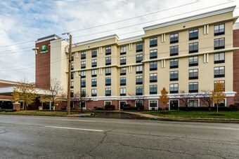 Holiday Inn Indianapolis Downtown Hotel