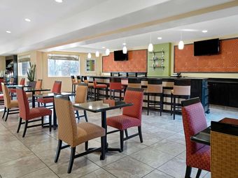 La Quinta Inn & Suites By Wyndham Tucson - Reid Park Hotel