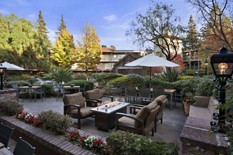 Embassy Suites Hotel® Napa Valley-wine Country Apartment