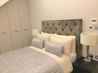 Trafalgar Luxury Suites Apartments