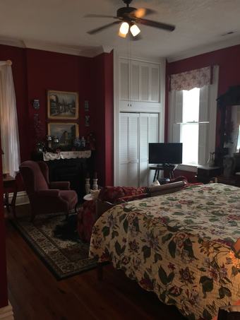 Victorian House Bed And Breakfast