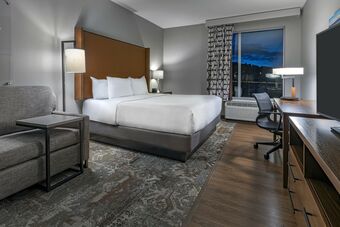La Quinta Inn & Suites By Wyndham Flagstaff East I-40 Hotel