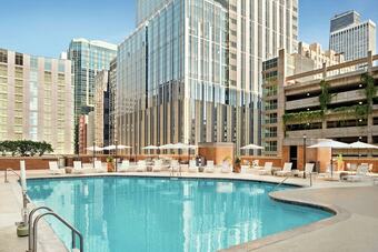 Hilton Grand Vacations Chicago Downtown Magnificent Mile Hotel