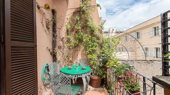 Rental In Rome Arco Della Ciambella Penthouse Apartment