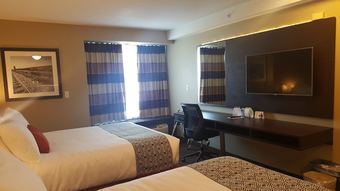 Microtel Inn & Suites By Wyndham Whitecourt Hotel
