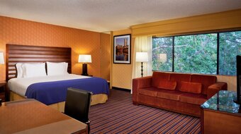 Holiday Inn Express Sacramento Convention Center Hotel