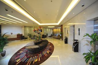 Ramada By Wyndham Abu Dhabi Corniche Hotel