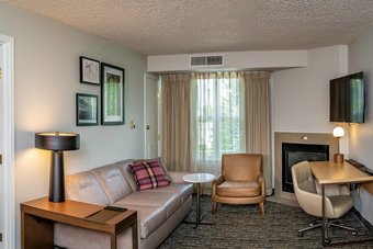 Residence Inn By Marriott Anchorage Midtown Aparthotel