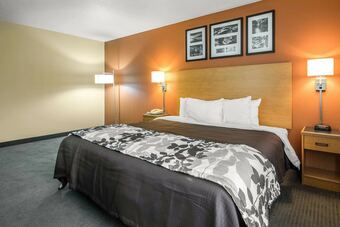 Sleep Inn & Suites Sheboygan I-43 Hotel