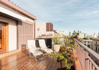 Fridaysflats Roof Top Barcelona Apartment
