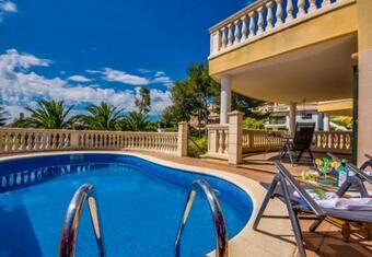 Alcanada Holiday Home Sleeps 6 With Pool Air Con And Wifi