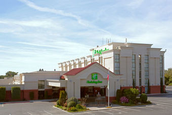Holiday Inn Visalia Hotel