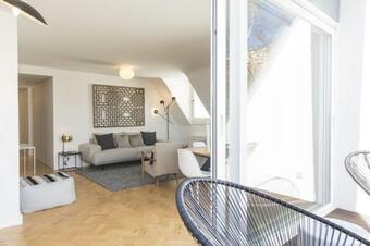Lovelystay - Penthouse On The Tagus In Alfama Apartment