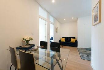 Lovelystay - A Modern & Homely 2br Steps From Aliados Apartment