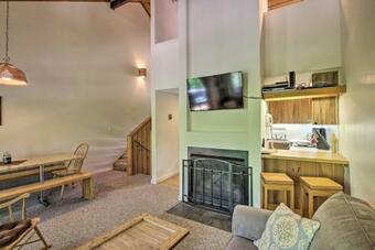 Village Of Loon Mtn Condo With Fireplace And Balcony Apartment