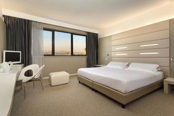 B4 Bologna Tower Hotel