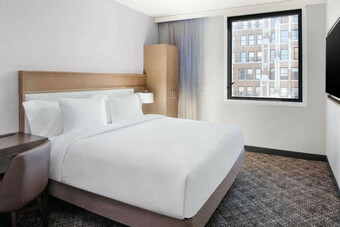 Doubletree By Hilton New York Times Square South Hotel