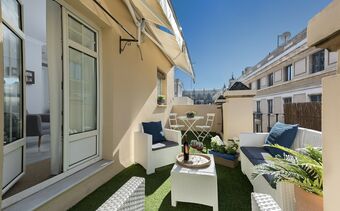 Beautiful 1 Bedroom Apartment With Terrace And Views. Atico Florentin Terrace