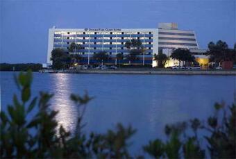 Doubletree Suites By Hilton Tampa Bay Hotel