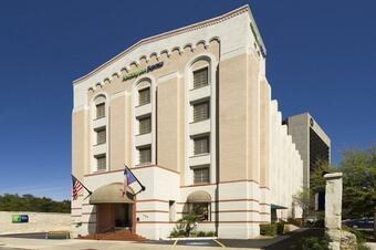 Holiday Inn Express San Antonio N-riverwalk Area Hotel