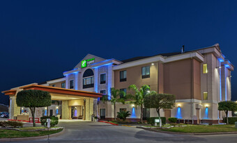 Holiday Inn Express And Suites Houston East Hotel