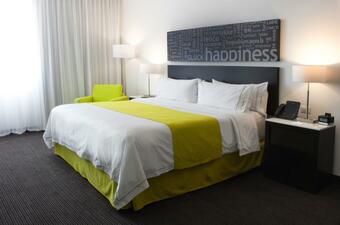 Holiday Inn Express & Suites Puebla Angelopolis Hotel