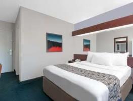 Microtel Inn & Suites By Wyndham London Hotel