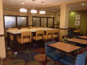 Holiday Inn Express & Suites Jacksonville South East - Medical Center Area Hotel