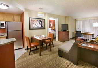 Residence Inn By Marriott Calgary Airport Hotel