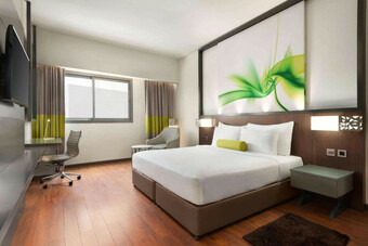 Howard Johnson Plaza by Wyndham Dubai