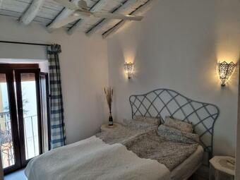 Town House With Roof Terrace - Old Town Apartment