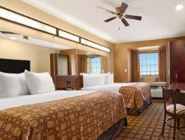 Microtel Inn & Suites By Wyndham Buda Hotel