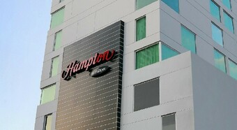 Hampton By Hilton Panama Hotel