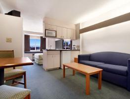 Microtel Inn & Suites By Wyndham Sandston Hotel