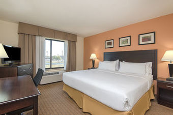 Holiday Inn Express And Suites Lafayette East Hotel