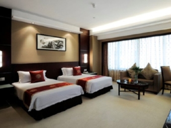 Holiday Inn Pudong Nanpu Hotel