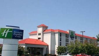 Holiday Inn Express And Suites Hotel