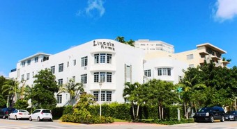 Lincoln Arms Suites Hotel