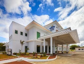 Microtel Inn & Suites By Wyndham South Forbes Near Nuvali Hotel