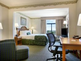 Wingate By Wyndham Bwi Airport Hotel